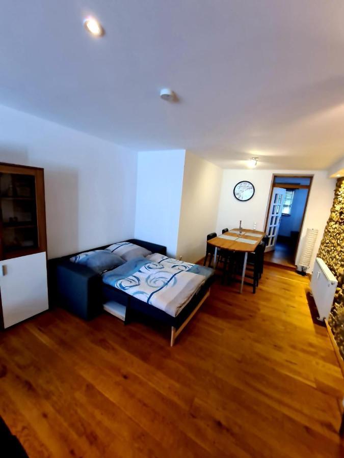 דירות Eltville am Rhein Designer Unterkunft In 15. Jahrhundert Altbau 75 M² Fuer Max. 4 Personen מראה חיצוני תמונה